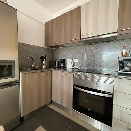 One Bedroom Near The Ocean * 阿德耶